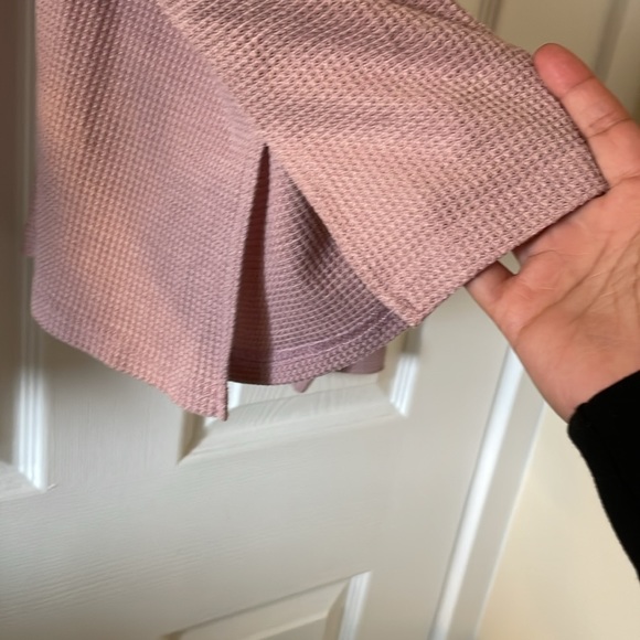 Pink peony waffle knit slouchy v neck top rose mauve - Picture 2 of 6